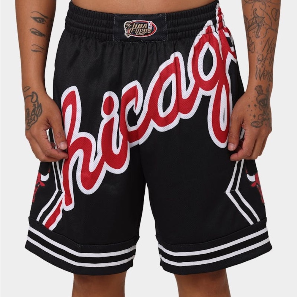 Chicago Bulls Black & Red Basketball Shorts